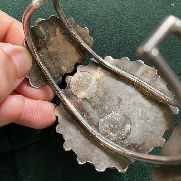 Vintage Zuni Blossom cuff - Picture 4 of 6